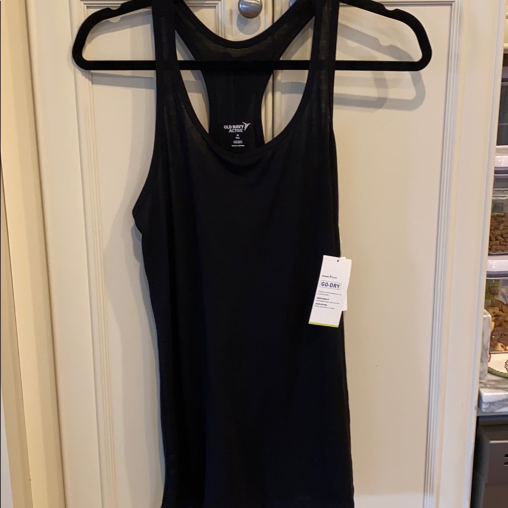 Black workout tank